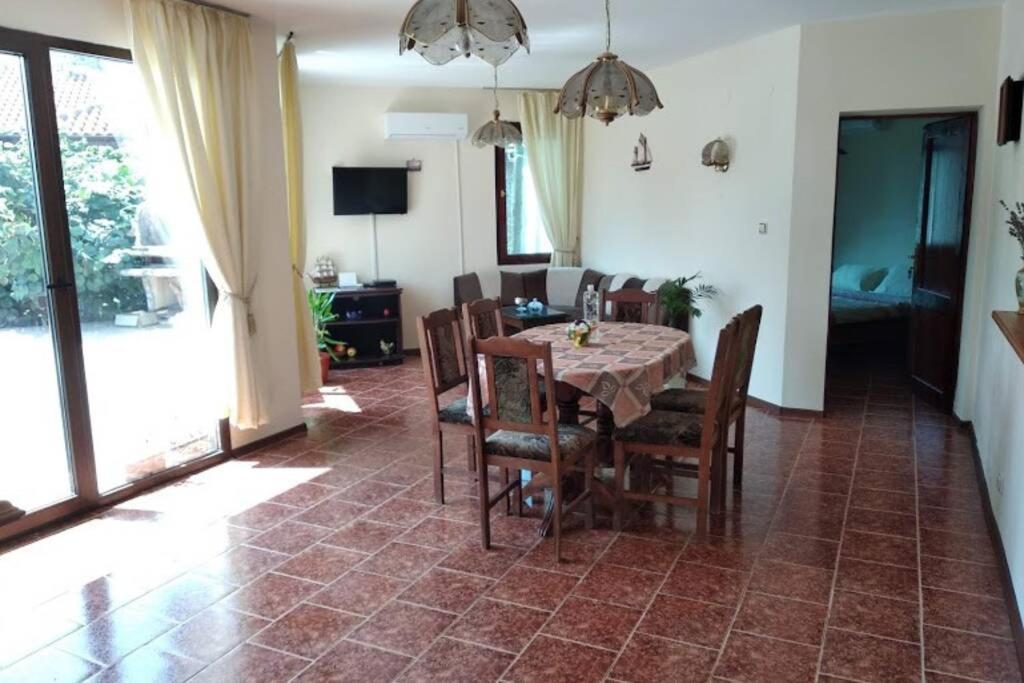 Guesthouse Oasis-Shabla Esterno foto